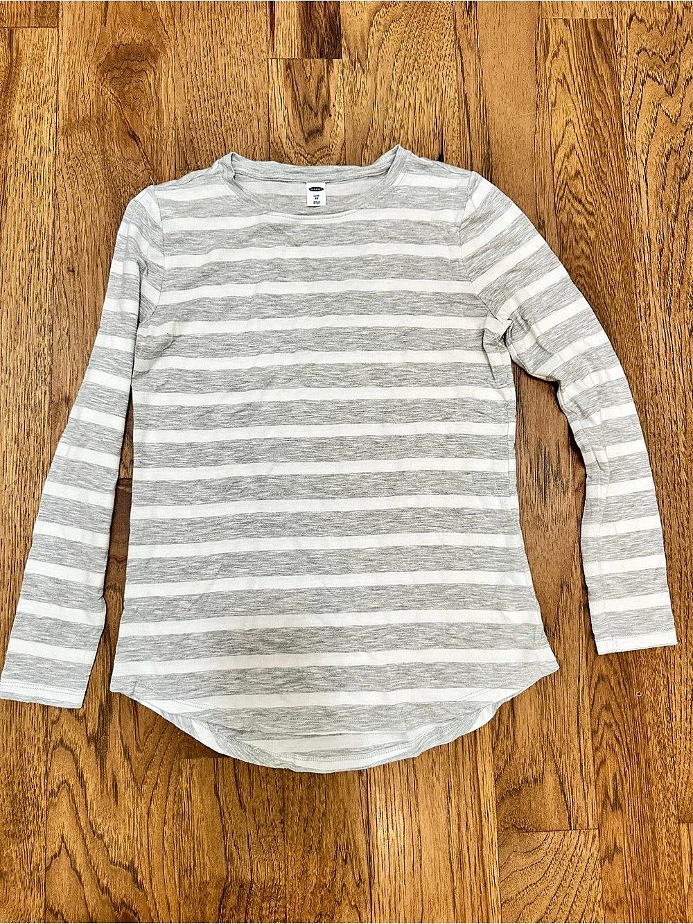 Old Navy Luxe Striped Long-Sleeve T-Shirt Gray & White XS